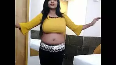 Hot Bubbly Girl Akshaya Saggy Navel Belly Dance Indian Porn Tube Video