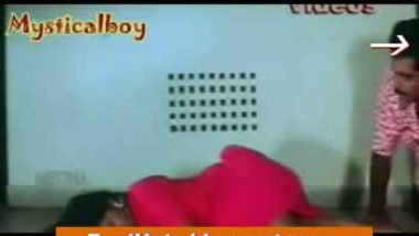 Mallu guy removed saree of amllu aunty and doing sex in telugu desi mo