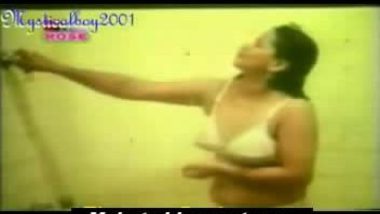 Jetty Removing Xxx Videos - Transparent Bra And Panty Kerala Aunty In Bathroom Sexy Bath ...