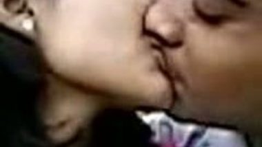 Xxxxvpeo - Desi College Lovers Enjoying In Park - Indian Porn Tube Video