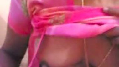 380px x 214px - Hot Aunty Stripping Saree And Masturbating - Indian Porn Tube Video