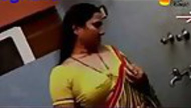 Ramya In Bathroom Servant Seducing Her For - Indian Porn Tube ...