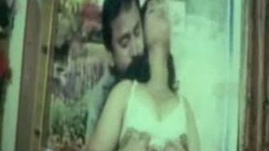 Big Ass Desi Mallu Wife Fucking With Husband S Nephew photo