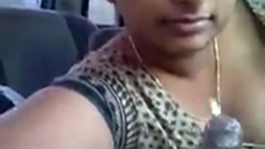 Solionxxx - Kunal Flashing Dick To His Girlfriend In The Car Who Strokes It ...