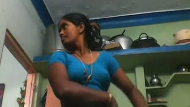 Rajshthanisexi - Mallu Hot Bhabhi Caught By Servant During Changing - Indian Porn ...
