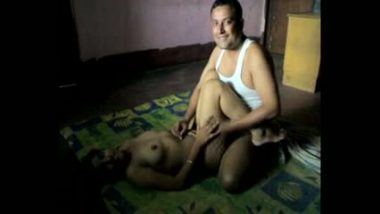 Indian Maid Pussy Shaved - Desi Maid Undresses And Shaving Pussy Before Hardcore Sex With Owner - Indian  Porn Tube Video