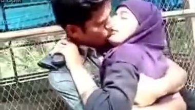 Rajini Smooch Kissing Sex Video - Indian Porn Tube Video