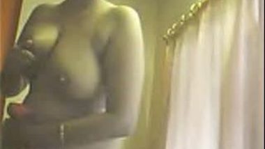 Tamil House Wife Removes Blouse - In-Skirt