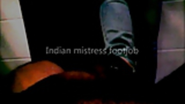 Hinbxxxviboa - Indian Mistress Footjob - Indian Porn Tube Video