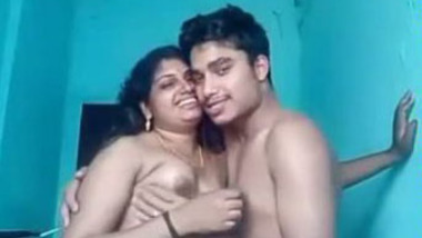 Xxxb18 - Mallu Big Boobs Bbw Aunty Romance In Bgrade Clip - Indian Porn ...