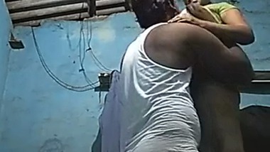 Gandi Gandi Video Sex Video Download - Desi Village Bhabhi Sex Video Bahut Gandi Baate indian porn