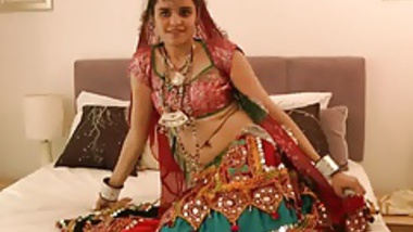 Xxmon - Gujarati Indian College Babe Jasmine Mathur Garba Dance - Indian ...