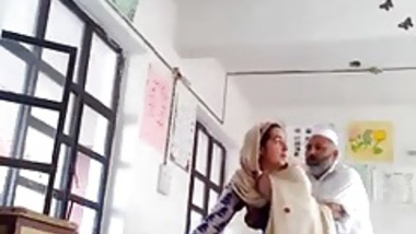 Xhhxx - Desi Head Master Fuck Urdu Teacher School Affair Caught Mms ...