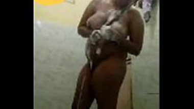 380px x 214px - Sexy Telugu Actress Showing Her Busty Ass - Indian Porn Tube Video ...
