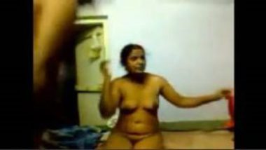 Remo Sex Com - Mallu Guy Removed Saree Of Amllu Aunty And Doing Sex In Telugu ...