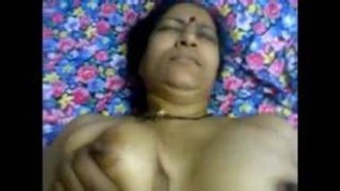 Kannada Bhabhi With Big Butt Banged Hard - Indian Porn Tube Video ...