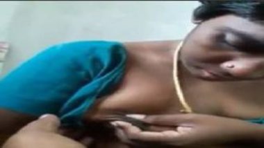 Sexy Tamil Maid Showing Breasts To Boss - Indian Porn Tube Video ...