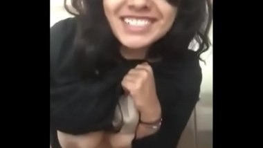Indian Girl sex cam(full video on xhubs.cf)