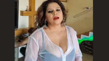 Sapna Bhabhi Hot Sexy Clip