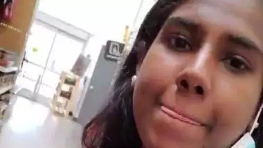 Sexy Video Mall - Cute And Sexy Tamil Girl Showing Boobs In Shopping Mall - Indian Porn Tube  Video | dreamhookah.ru
