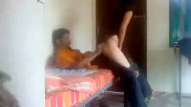 Desi BF sets in room for quick fuck with GF