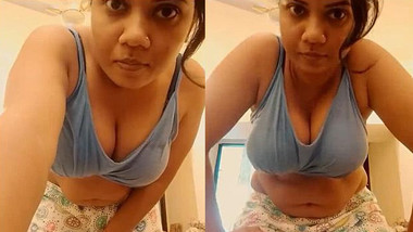 Sexyhotcurves Boobs Show Unrated Videos