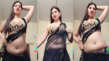 Beautiful Desi Mysore Aunty In Low Hip Saree In Public - Indian ...