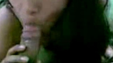 Teen Girlfriend From Kolkata Gives Blowjob Before Doggy Style