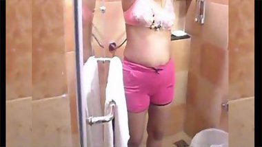 Geeta Housewife Full Naked Sex Show - Indian Porn Tube Video