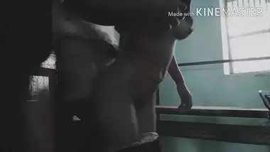 बॉयफ्रेंड ने अपनी पंजाबी गर्लफ्रेंड की फुददी मारी