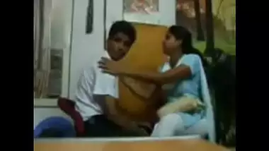 जवान कजिन बहन के साथ भाई ने सेक्स किया