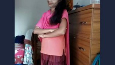 Desi Village Girl Cute Pussy Fingering - Indian Porn Tube Video