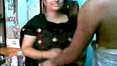 Hindi Aunty Hot Sex Video With Mallu Guy - Indian Porn Tube Video