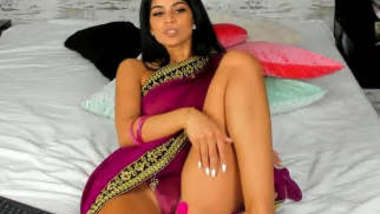 Most Beautiful Babe In Black Saree Fingering Her Pussy Part 2 ...