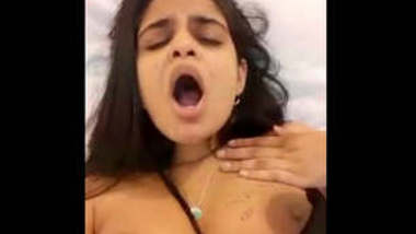 Horny Dirty Snow Ball Masturbating With Vibrator In Her Pussy ...