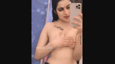 Randi Jasneet Kaur Topless Hiding Her Nipples - Indian Porn Tube Video
