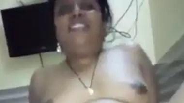 मैसूर में मल्लू भाभी ने गैर मर्द के साथ सेक्स किया