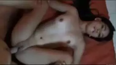 इंडियन लड़की को चोदते हुए उसका वीडियो बना डाला