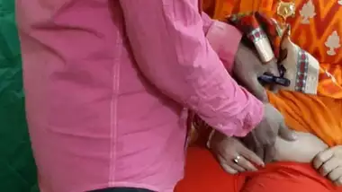 भाभी को चेक उप के बहाने डॉक्टर ने चोद दिया