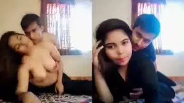 मसाज वाले लड़के ने की मालिक की बेटी की फुल बॉडी मसाज