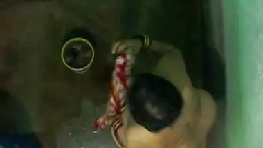 पड़ोस सेक्स कसे करावे चाची, स्नान 2