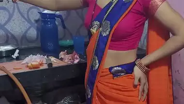 रसोई घर में मेड को चोदा मस्ती में