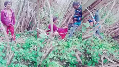 देसी रंडी भाभी की जंगल में चुदाई