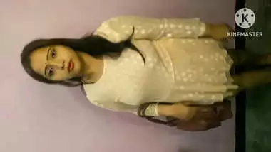 Girlfriend fucking in OYO hotel Hindi audio