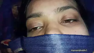 Indian desi bhabhi fucked in saree.