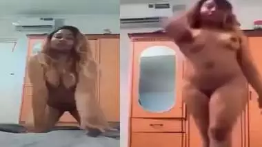 Horny girl dance nude show and fingering videos