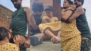 Lucknow couple couple sex MMS from an open terrace