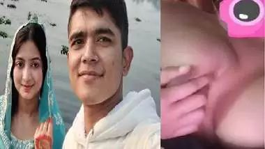 Newly married wife fingering pussy with lover on video call