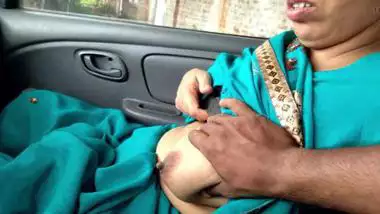 मारवाड़ी आंटी बिग बूब्स प्रेस और ब्लोजॉब कार सेक्स वीडियो