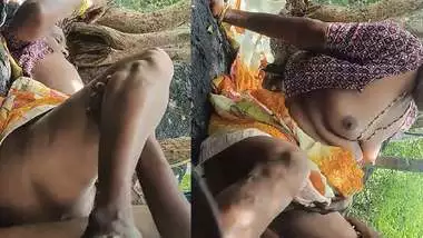 Desi mature slut outdoor sex in forest with local guy